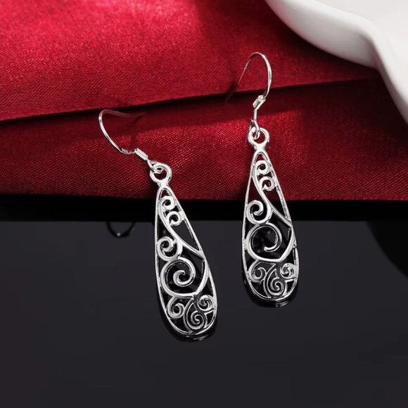 Elegant Silver Dangle Women Earring - Picture 5 of 5